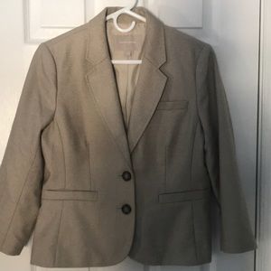 3/4 sleeve Banana Republic blazer.